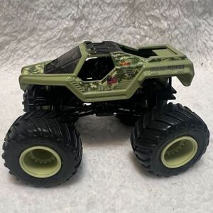 Hot Wheels Monster Jam 1:64 Soldier Of Fortune Diecast Monster Truck Lite Camo